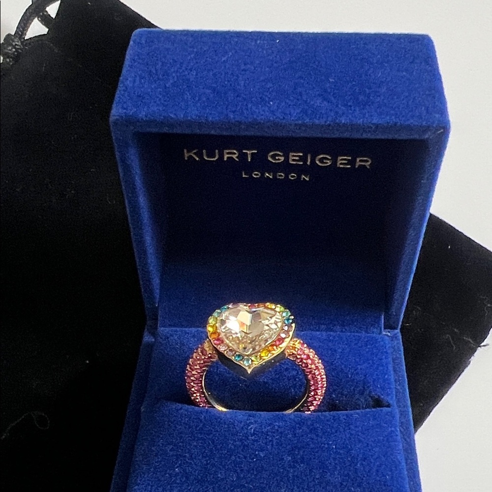 NIB Kurt Geiger London Rainbow Crystal Heart Cocktail Ring – Gold Tone/Pink - Picture 2 of 12